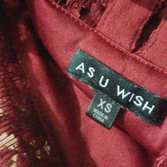 Maroon Lace Dress - Picture 4 of 4